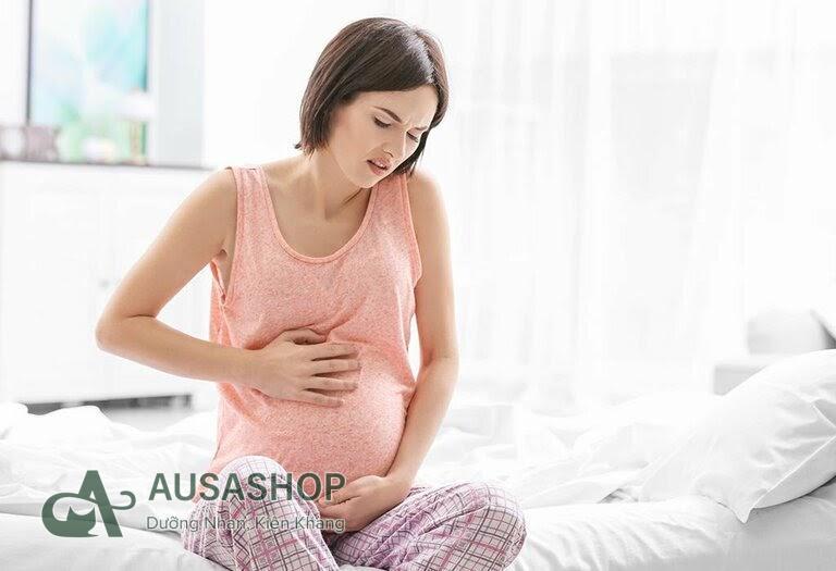 Thai lớn dần dẫn đến bàng quang bị chèn ép, là nguyên nhân gây nhiễm khuẩn đường tiết niệu ở bà bầu